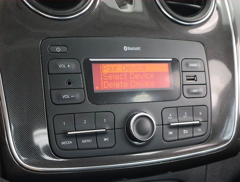 Dacia Sandero (2018) 1.0 SCe, ČR,1.maj, Serv.kniha - fotka 16 z 17