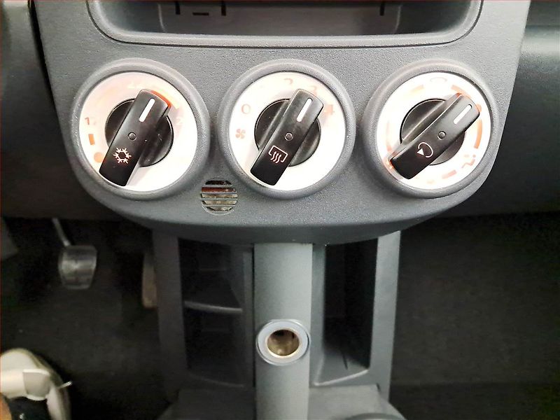 Mitsubishi Colt (2009) 1.1, Serv.kniha - fotka 13 z 16