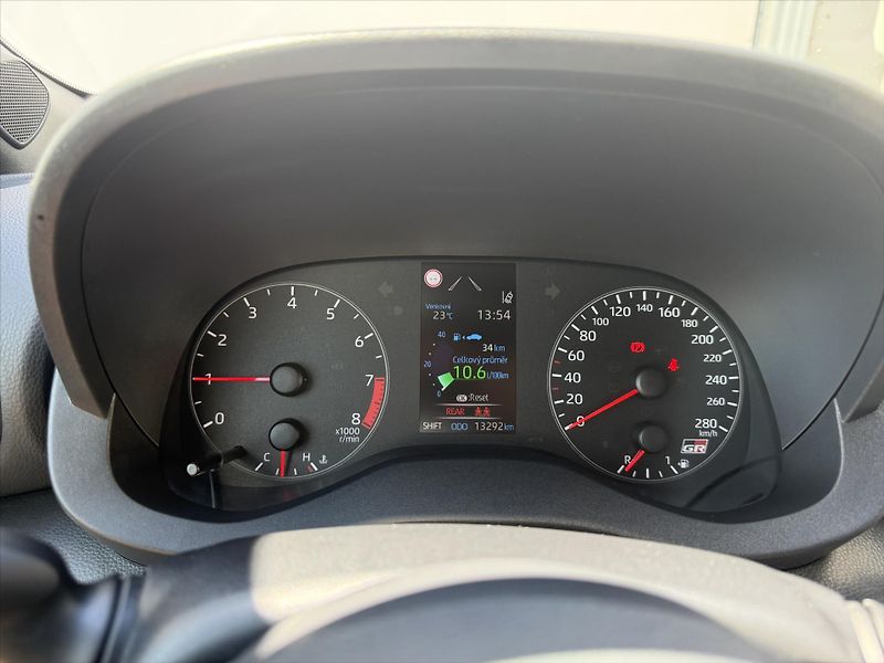 Toyota GR Yaris 1,6 GR Dynamic + Sport 4x4 - fotka 10 z 20