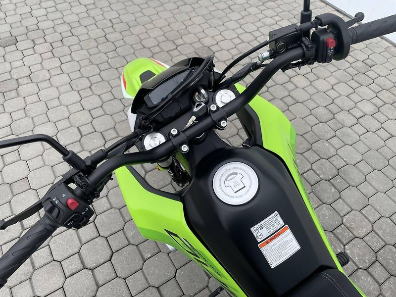 CFMOTO (2026) 250 Dual Sport EU5+ - fotka 10 z 14