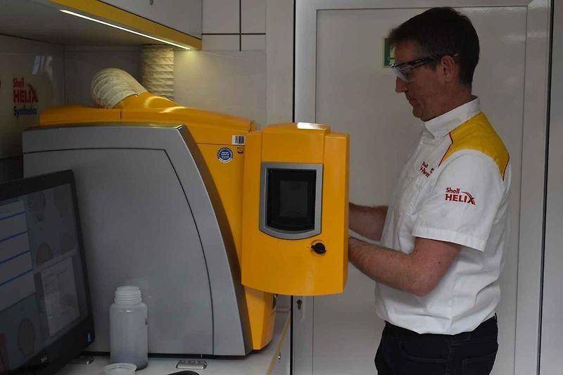 Toto je nový olej pro Ferrari F1