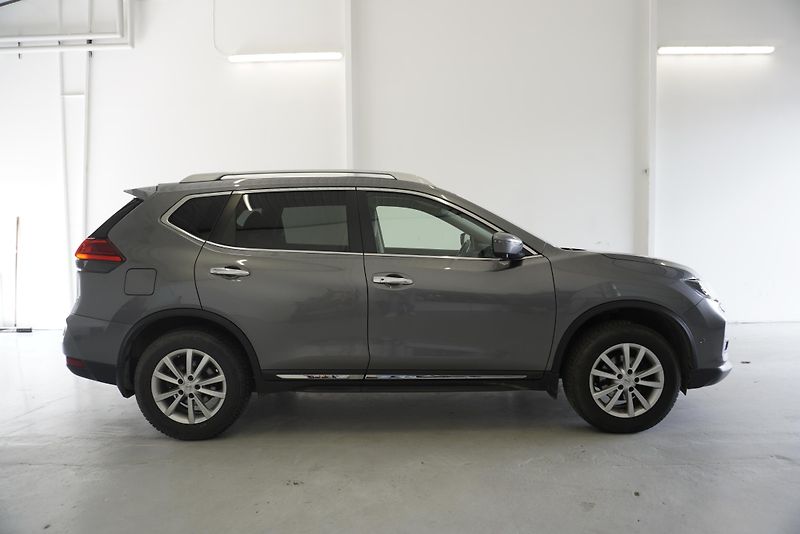 Nissan X-Trail  DIG-T 1,3i TEKNA  AUTOMAT - fotka 5 z 32
