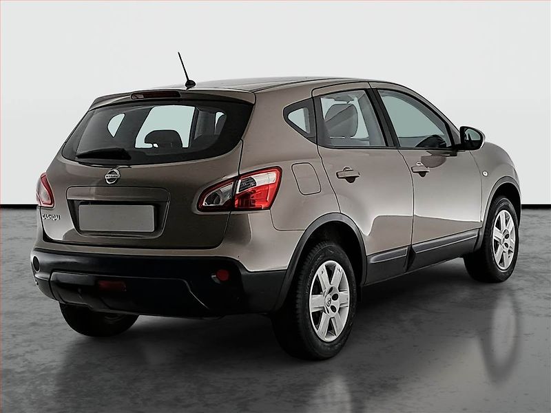 Nissan Qashqai (2010) Acenta 2.0, 4X4, Automat, ČR - fotka 5 z 14