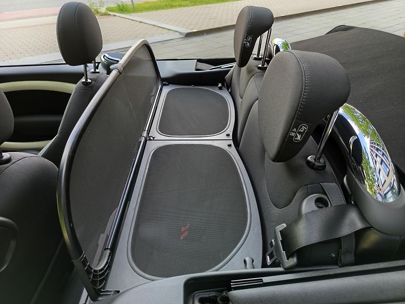 Mini Cooper (2013) One Cabrio,chili II,navi,xenon - fotka 24 z 27