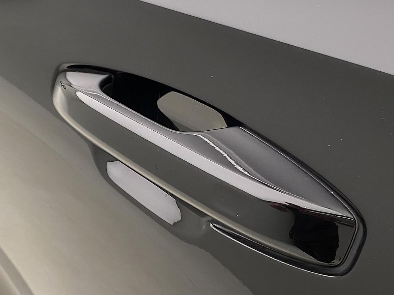 Volvo V60 D3 MOMENTUM AUT REZERVACE - fotka 31 z 39