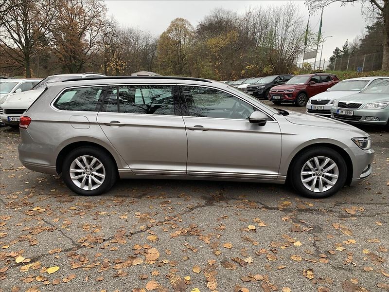 Volkswagen Passat 2,0 TDI,ČR - fotka 4 z 17
