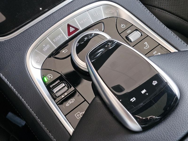 Mercedes-Benz Třídy S S350d 4Matic AMG Line - fotka 34 z 34