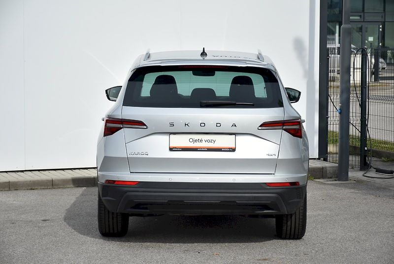 Škoda Karoq (2025) Top Selection 2.0 TDI 110kW 4x - fotka 10 z 34