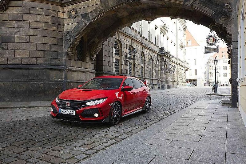 Honda Civic Type R.
