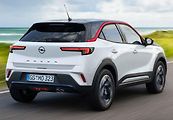 Zezadu je to typický Opel