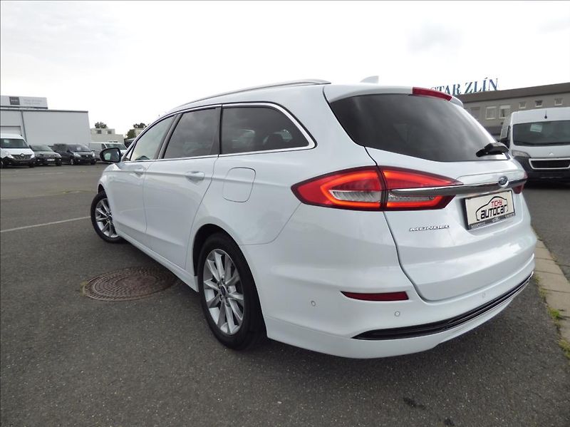 Ford Mondeo 2,0 LED,Navi,Titanium servis - fotka 72 z 72