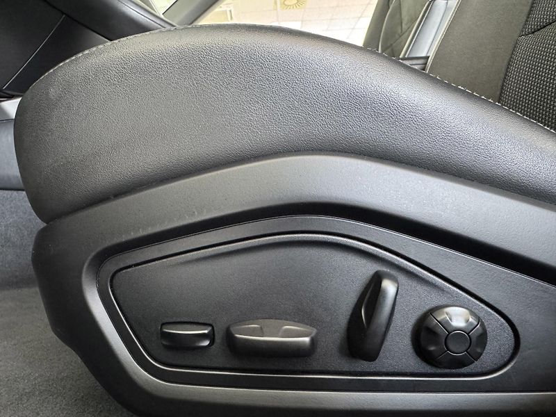 Porsche Taycan 4S Performance*Panorama*DPH - fotka 34 z 41