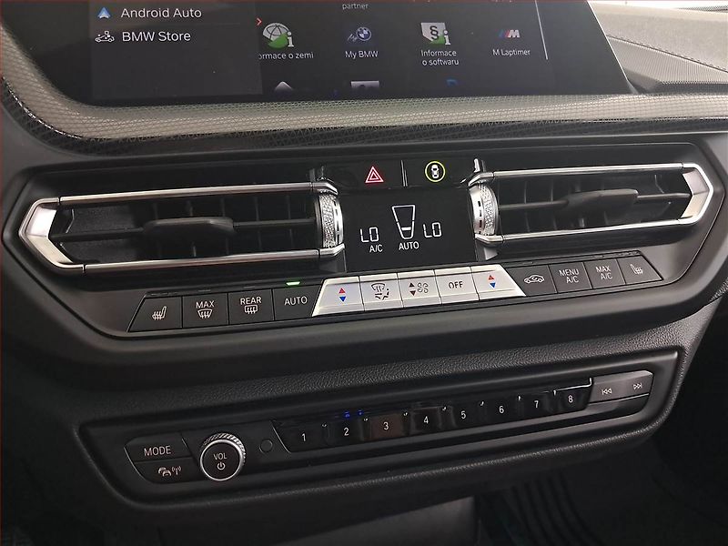 BMW Řada 1 (2023) M Sport 120i - fotka 24 z 24