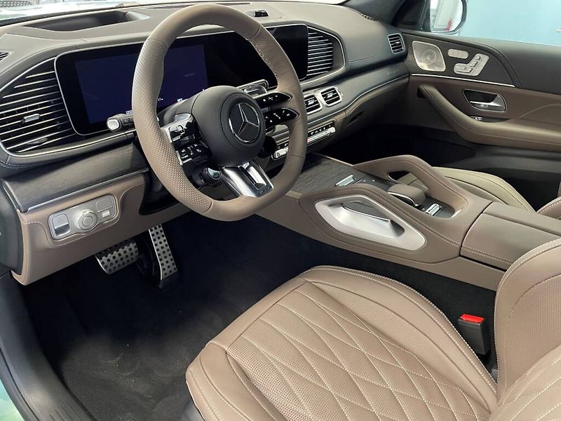 Mercedes-Benz GLS (2026) 63 S 4MATIC+ - fotka 2 z 6