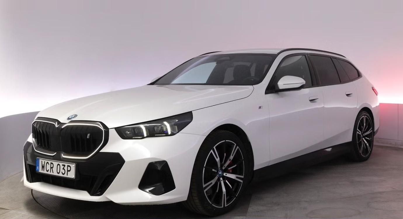 BMW i5 xDrive40 Touring M SoH 96% Taž