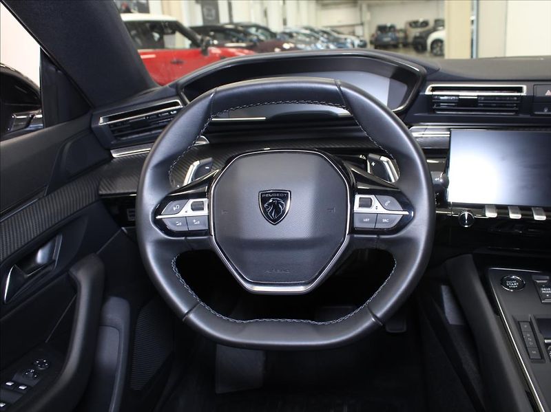 Peugeot 508 1,2 PT 130 AT Allure 8310km! - fotka 9 z 15