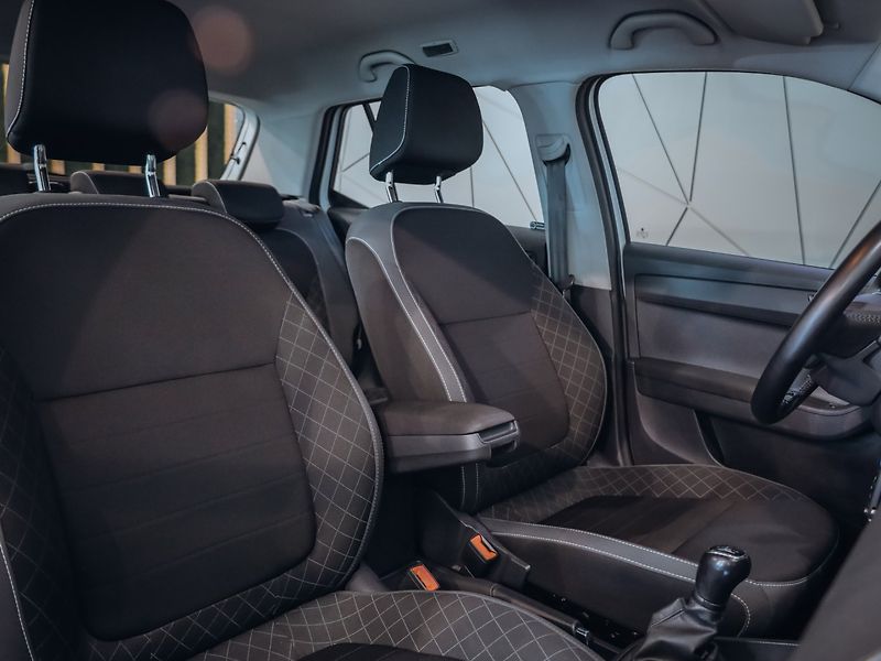 Škoda Fabia 1.0 TSI 70 kW Ambition - fotka 23 z 28