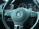 Volkswagen Jetta (2011) 1.4 TSI, Automat, Serv.kniha - náhled 19