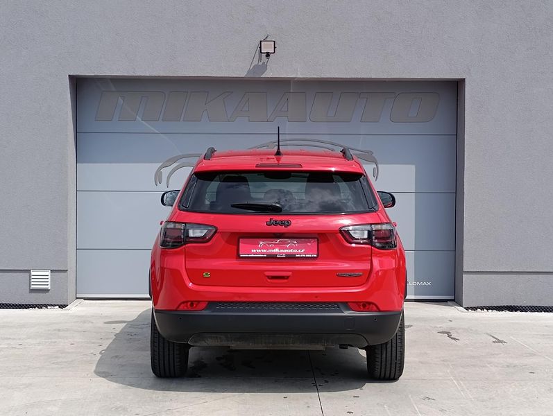 Jeep Compass 1.5 E-HYBRID NIGHT EAGLE ČR - fotka 6 z 31
