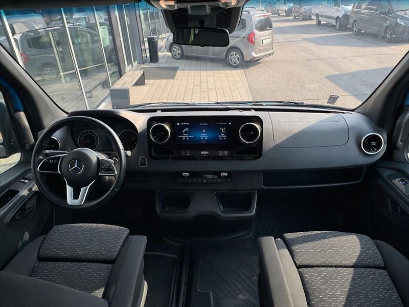 Mercedes-Benz Sprinter 2,0 319 CDI MIXTO S - fotka 7 z 12