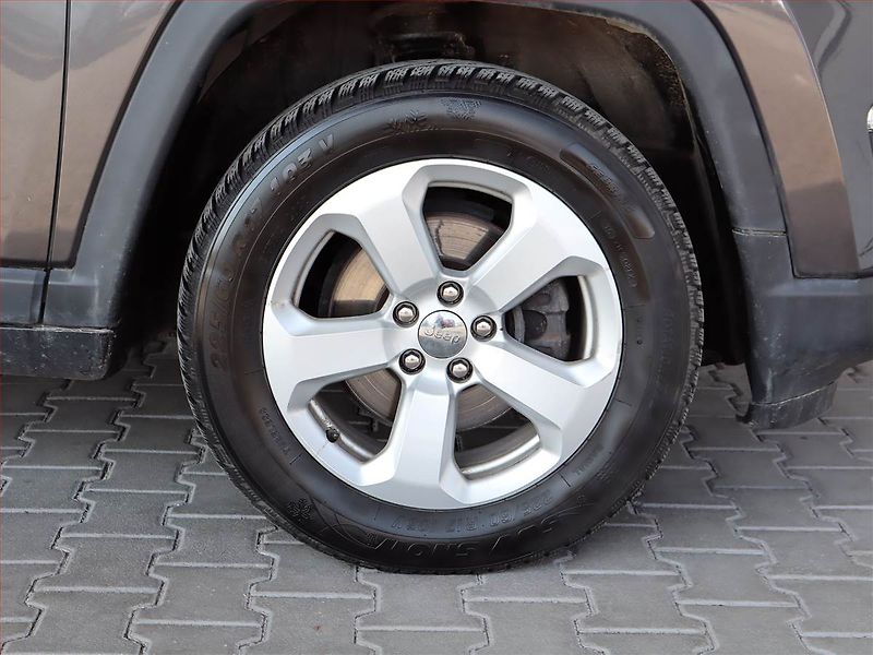 Jeep Compass (2019) 1.6 MultiJet, Tempomat - fotka 14 z 21