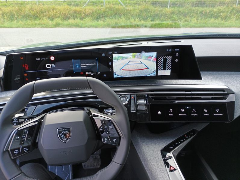 Peugeot 5008 (2026) ALLURE Hybrid 145 e-DCS6 - fotka 10 z 13