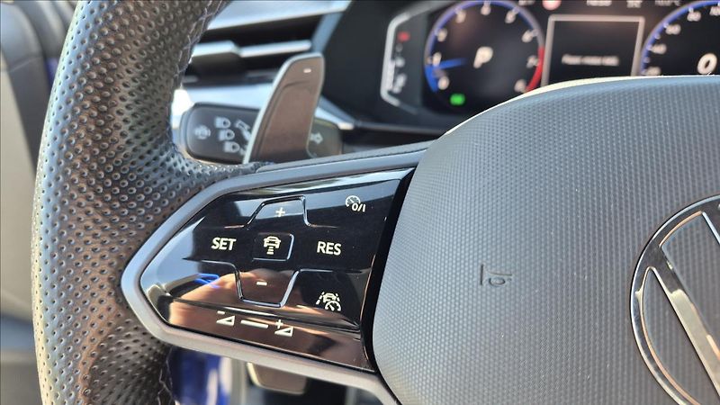 Volkswagen Arteon 2,0 TSi 235Kw R 4Motion DPH - fotka 10 z 30