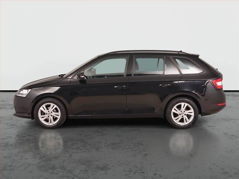 Škoda Fabia (2023) Ambition 1.0 TSI, Serv.kniha - fotka 3 z 15
