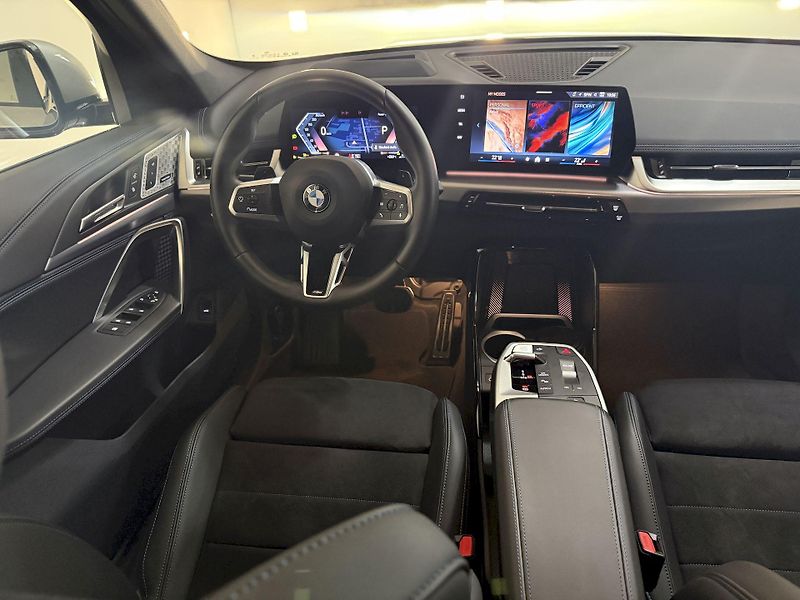 BMW X1 xDrive20d M-Sport LED Garance - fotka 19 z 44