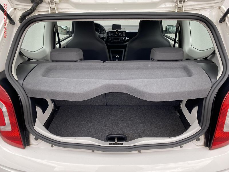 Volkswagen up! (2013) 1.0i, Move, navi - fotka 7 z 13