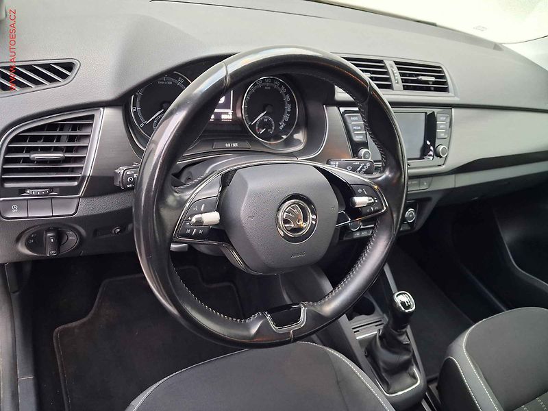 Škoda Fabia (2021) 1.0 TSi, 1.maj,ČR, Ambition - fotka 12 z 17
