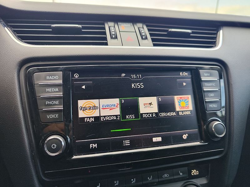 Škoda Octavia 1.6 TDi/81kW Style DSG - fotka 17 z 31