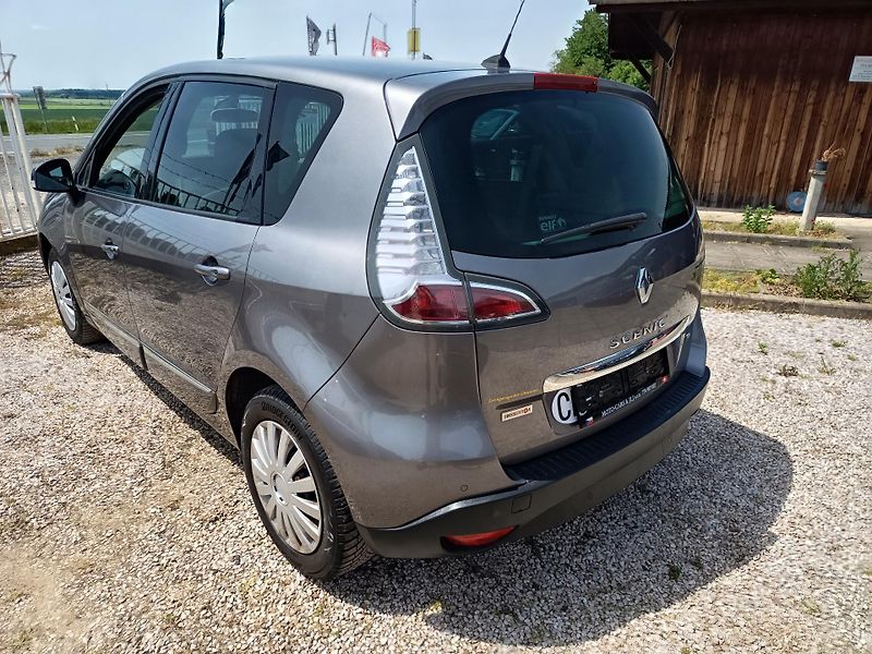Renault Scénic (2014) 1.2 97kw 114tis Km - fotka 23 z 40