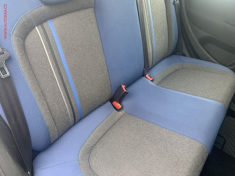 Fiat Punto (2013) 1.2i, AC - fotka 11 z 18