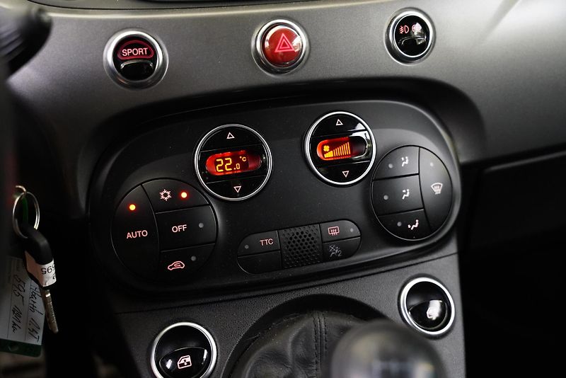 Abarth 595 - fotka 20 z 24