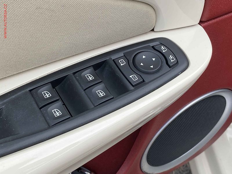 Renault Mégane (2011) 1.4TCe, Panor, AC, TZ - fotka 11 z 17