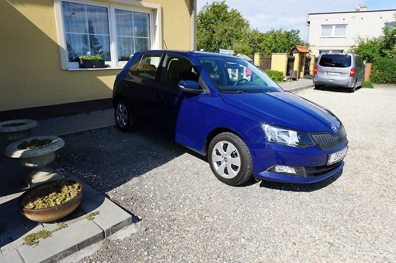 Škoda Fabia (2017) 1,0 1.Majitelka NOVÉ V ČR - fotka 21 z 29