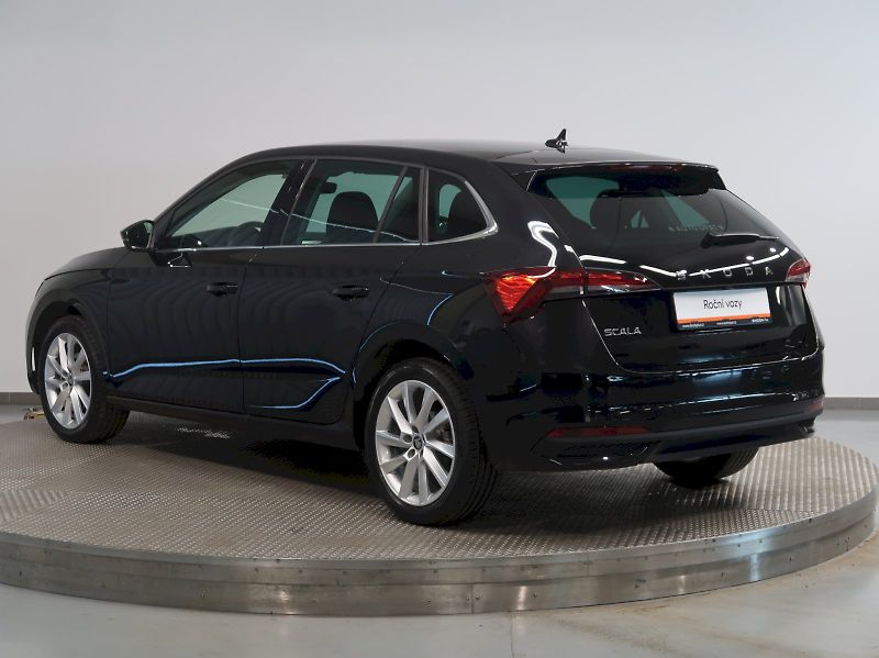 Škoda Scala (2025) TOP SELECTION 1.5TSI 110KW LED - fotka 7 z 35