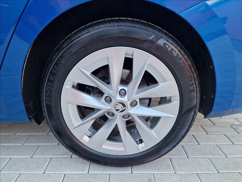 Škoda Octavia 2.0TDI 110kW DSG Style, 1.Maj - fotka 44 z 50