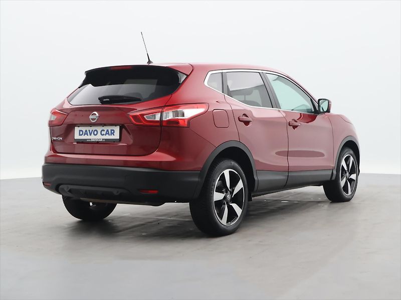 Nissan Qashqai 1,2 DIG-T 85 kW N-Connecta - fotka 7 z 31