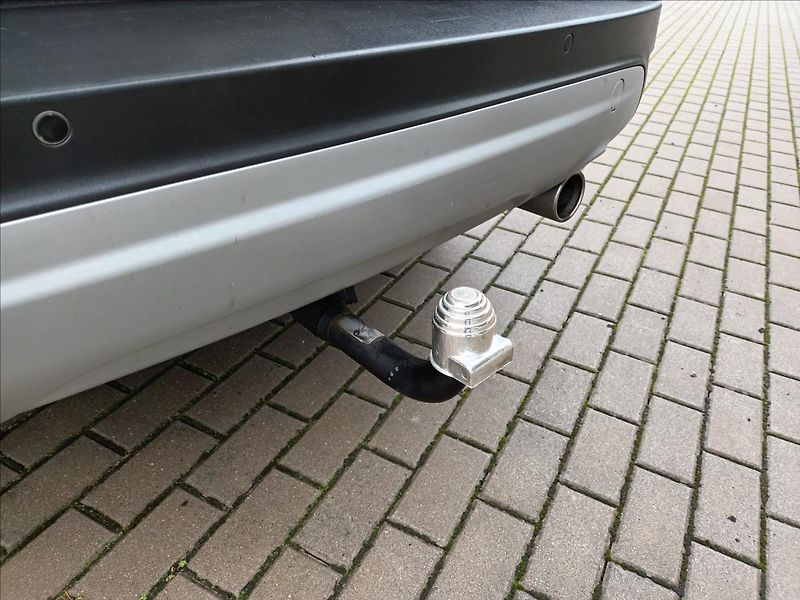 Ford Kuga 2,0 TDCi,120kw,4x4,NAVI,KAMERA - fotka 20 z 50