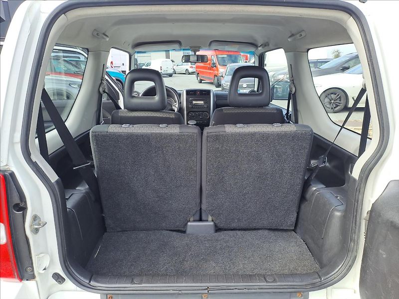 Suzuki Jimny 1,3 i 4x4 - fotka 10 z 10