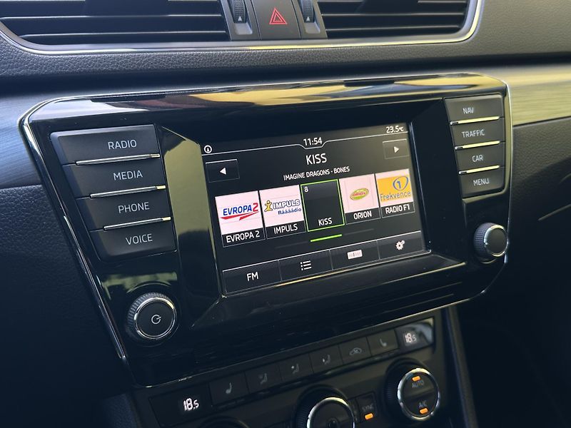 Škoda Superb (2016) 1.8TSI/132kW *STYLE* 1.Maj.  - fotka 15 z 38