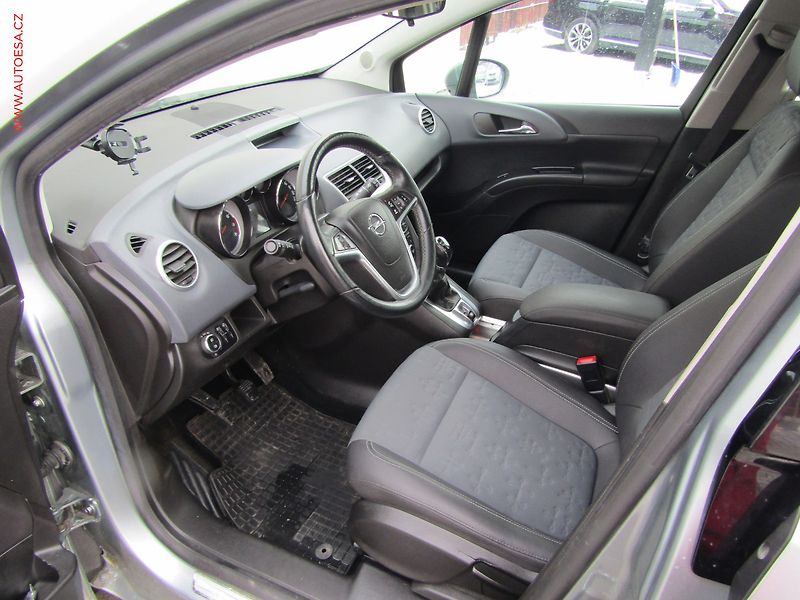 Opel Meriva (2011) 1.4T, AC, temp, park.asist - fotka 9 z 16