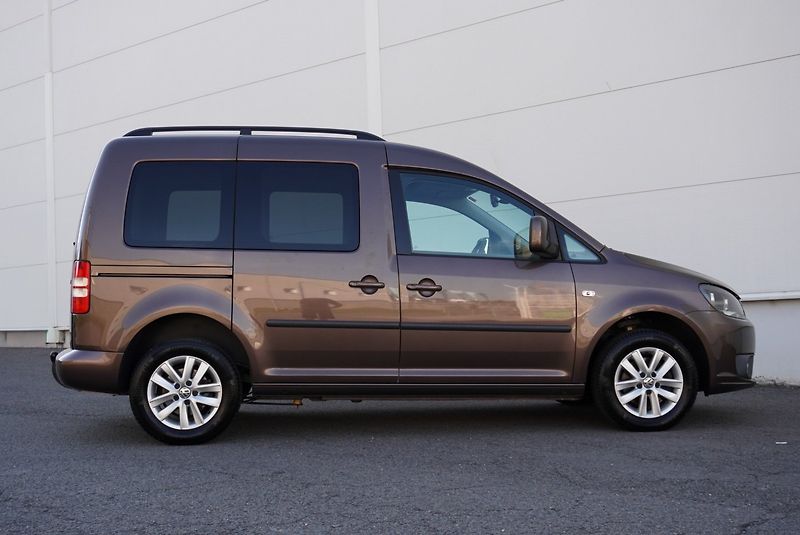 Volkswagen Caddy 1.2 TSi COMFORTLINE - fotka 9 z 31
