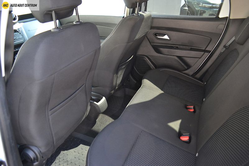 Dacia Duster 1.6i-84KW 4x4 ARCTICA - fotka 10 z 37