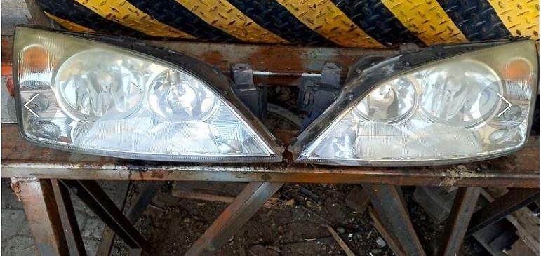 Ford Mondeo MK3 přední světla - fotka 1 z 1