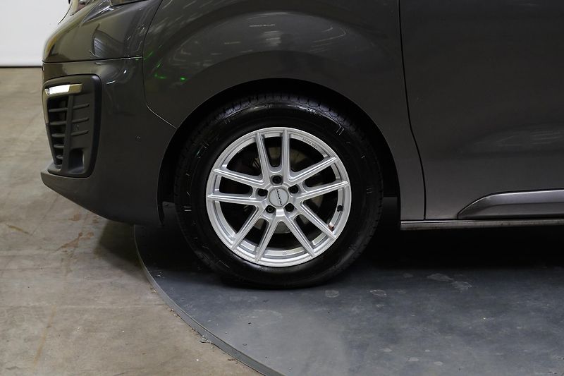 Peugeot Expert - fotka 10 z 27