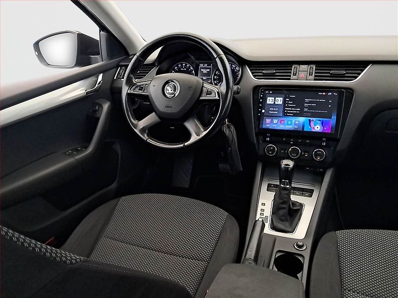 Škoda Octavia (2014) 2.0 TDI, Automat, Navi - fotka 7 z 18