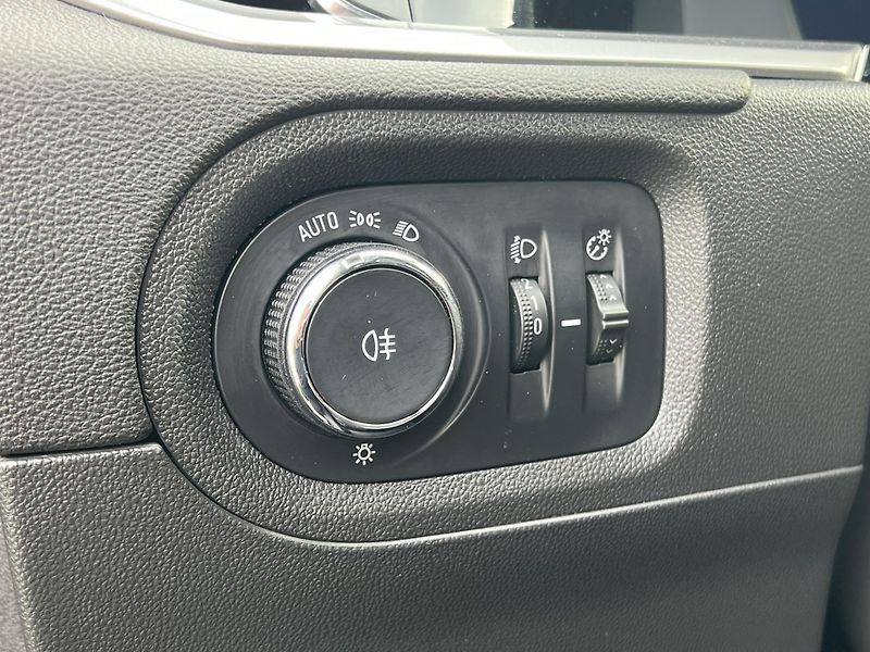 Opel Grandland (2023) 1.5CDTi 96kW AUTOMAT ČR NOVÉ - fotka 20 z 24